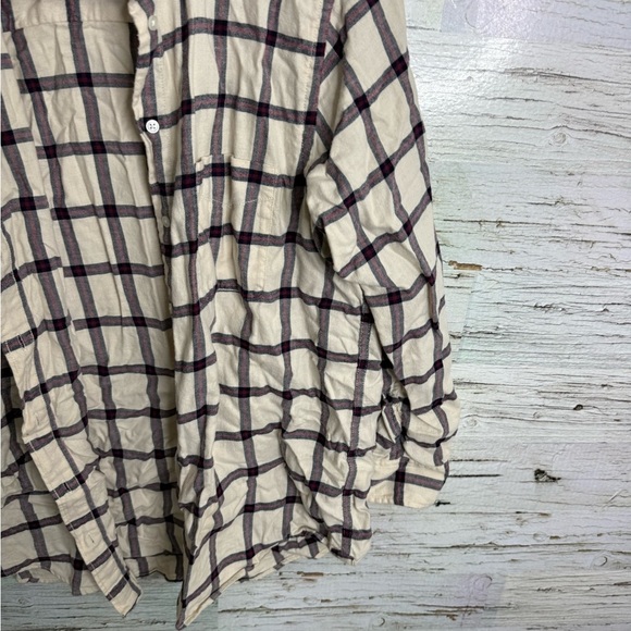 Uniqlo Cream and Purple Plaid Button Down Shirt size xl - Picture 3 of 8